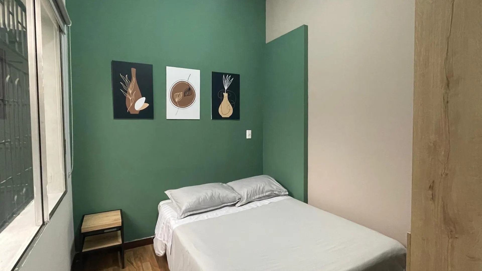 Apartamento En Medellin Sector Del Poblado A101 By Roots Rentals